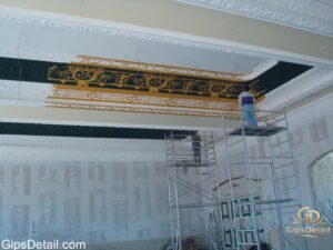 гипсови корнизи и розети златни и ръчно изрисувани